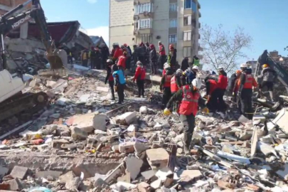 İsrailli ekip deprem bölgesinden birçok ekipman çalmış