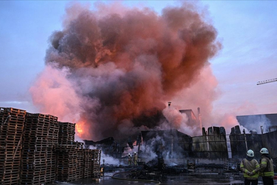 Kimyasal madde deposunda yangın paniği!
