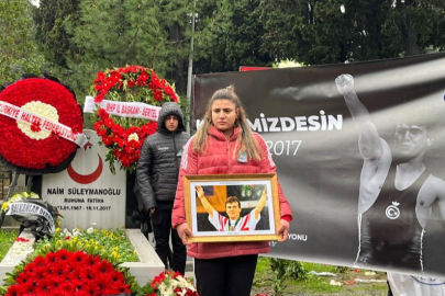 Naim Süleymanoğlu kabri başında anıldı