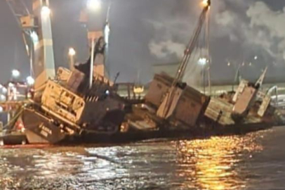 Bursa’da deniz taştı, gemi yan yattı