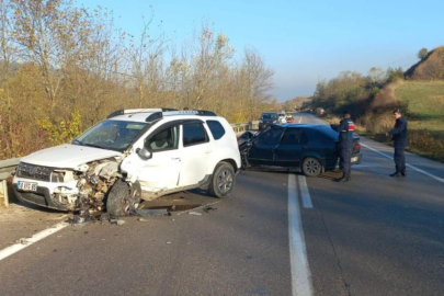 Bursa'da feci kaza: 3 yaralı