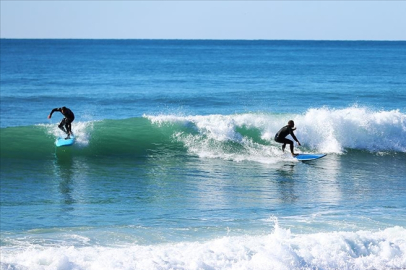Antalya'da kasım ayında sörf yaptılar