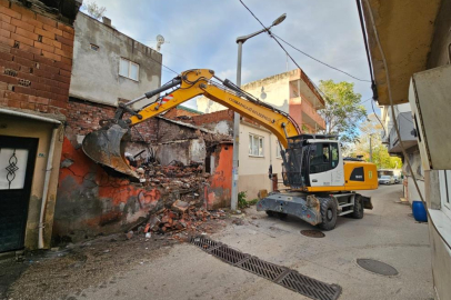 Osmangazi metruk binalardan temizleniyor