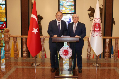 Bakan Güler ve Bakan Özhaseki bir araya geldi