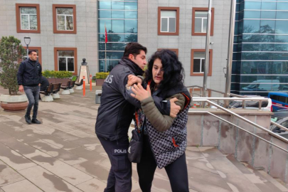 Bursa'da tutuklanan hırsız, gazetecilere saldırdı