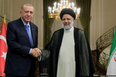 Cumhurbaşkanı Erdoğan, İran Cumhurbaşkanı Reisi ile görüştü