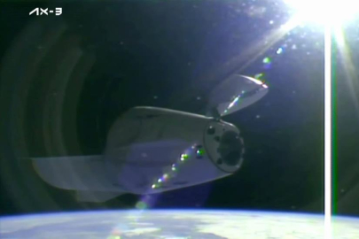 Astronot Gezeravcı’yı taşıyan Dragon kapsülü ISS’ten ayrıldı