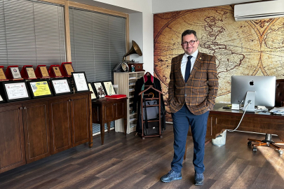 Bursa'nın sanatçı avukatı: Hakan Gökay Sarıoğlu