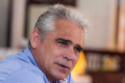 Ünlü oyuncu Tolga Savacı hayatını kaybetti