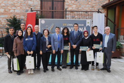 Liseliler en güzel şiirlerini Osmangazi’de okudu