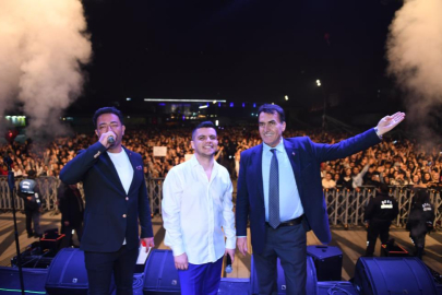 Osmangazi Meydanı’nda coşku sürüyor