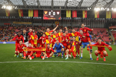 Göztepe, adım adım Süper Lig’e ilerliyor