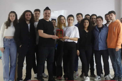 Fotoğraf Sanatçısı, Bursa Uludağ Üniversitesi’ndeydi