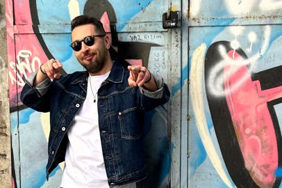 Bursalı popçudan renkli klip