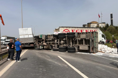 TEM otoyolunda feci kaza, yol trafiğe kapandı