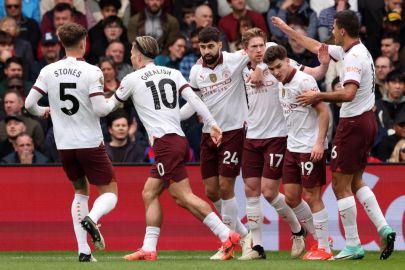 Manchester City, zirve takibini sürdürdü