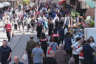 Bursa polisi bayram öncesi çarşı bölgesinde kuş uçurtmadı
