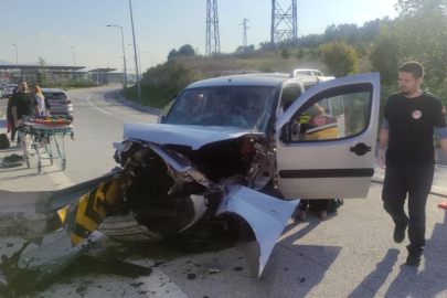 Bursa'da feci kaza: Baba ve oğul ölümden öndü