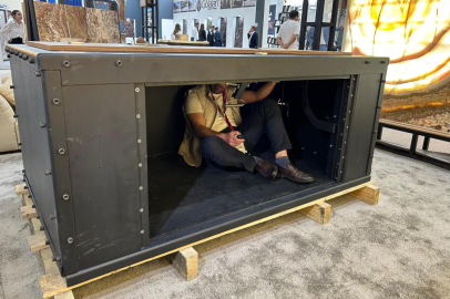 Çelik masa depremde hayat kurtaracak