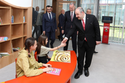 İnegöl’ün yeni nöbetçi kitaphanesi törenle hizmete girdi