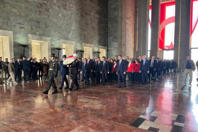 Devlet erkanı Anıtkabir’de