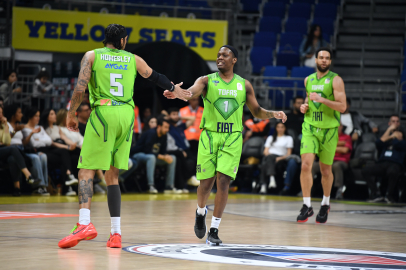 TOFAŞ, Başakşehir Koleji'ni 90-85 mağlup etti