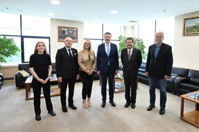 Cüneyt Şener: Ticarette önemli fırsatlara sahibiz