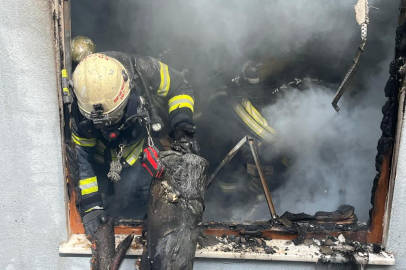 Korkunç yangında 7 yaşındaki çocuk hayatını kaybetti