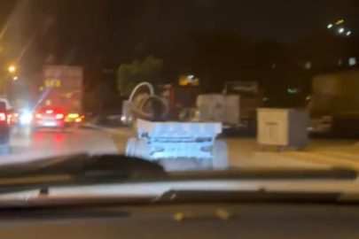 Bursa'da başıboş at arabası şehir turu attı, görenler şaştı kaldı