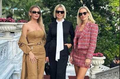 Esra Erol kız kardeşleriyle davette