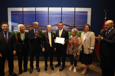 Fenerbahçe'de yeni yönetim mazbatalarını aldı