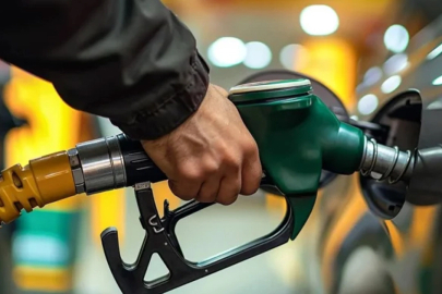 Benzine indirim bekleniyor!