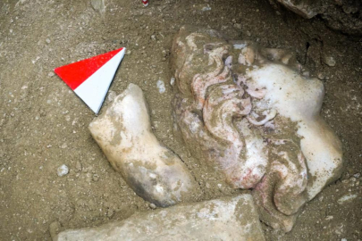 Laodikya'da arkeologları heyecanlandıran buluş