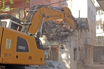Osmangazi’de metruk bina yıkımları hız kazandı