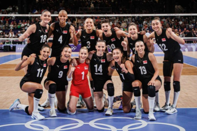 Türkiye-İtalya voleybol maçı Bursa'da dev ekranlarda