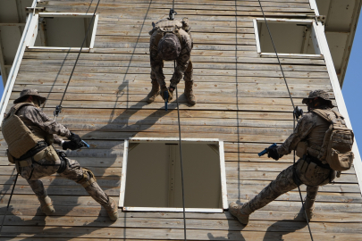 Bursa'da Polis Özel Harekat'tan nefes kesen tatbikat