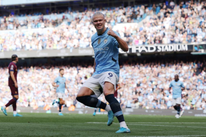 Erling Haaland, Wayne Rooney’i yakaladı