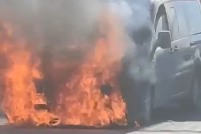 Bursa'da VIP minibüs cayır cayır yandı