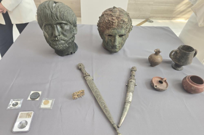 ABD'deki 14 tarihi eser Türkiye'ye iade edildi