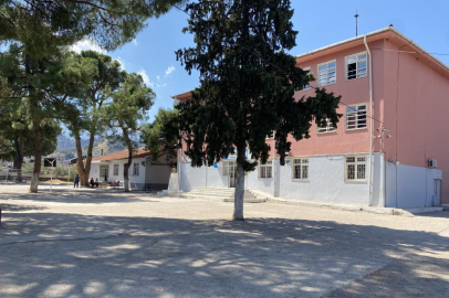 Okulda fenalaşan çocuk hayatını kaybetti