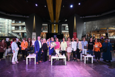 Gazeteci-yazar Tuluhan Tekelioğlu, Osmangazili kadınlarla buluştu