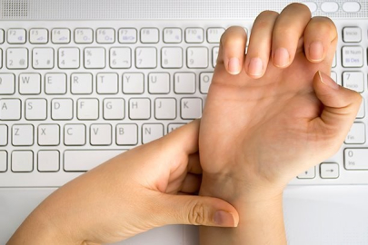 Bilekte ve dirsekte sinir sıkışmasına dikkat