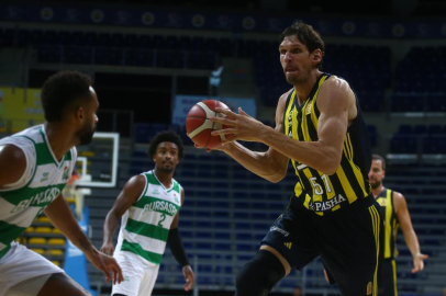 Fenerbahçe, hazırlık maçında Bursaspor'u 107-66 mağlup etti