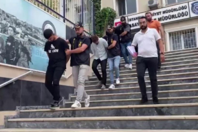 Kuyumcudan saniyeler içinde 5 milyonluk altın çaldılar