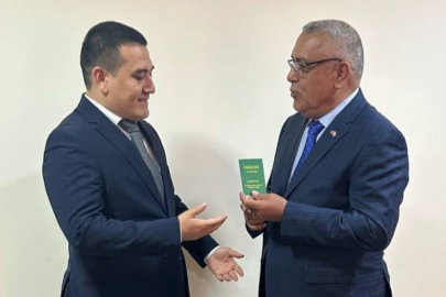 Özbekistan ilk kez bir Türk’e fahri vatandaşlık verdi