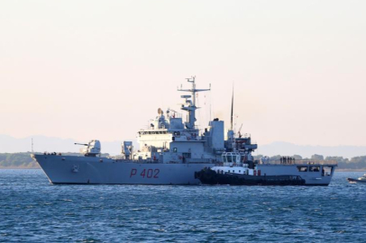 İtalya'dan gönderilen ilk göçmen grubu Arnavutluk'a ulaştı