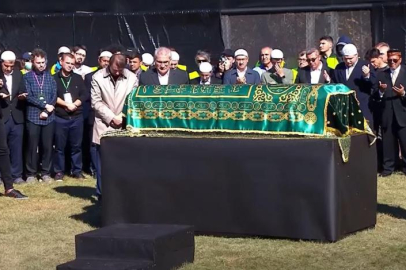 FETÖ elebaşı Gülen’e stadyumda cenaze töreni düzenlendi