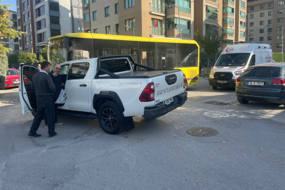 Bursa'da korkutan kaza: Belediye otobüsü kamyonetle çarpıştı