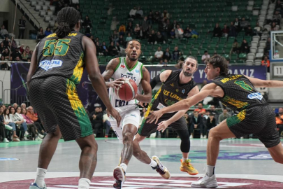 FIBA Europe Cup: Tofaş: 93 - Petrolina AEK: 61