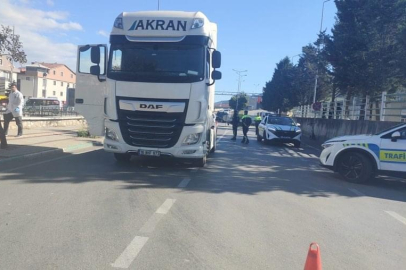Bursa'da TIR'ın çarptığı genç hayatını kaybetti